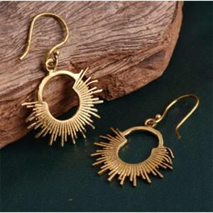Boucles d'oreilles pendantes en laiton plaqué or 18 carats, style bohème, bijoux de fête pour femmes - Product Image 3