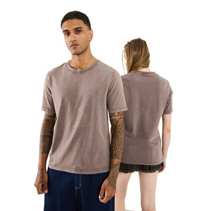 T-shirt unisexe Crazy Look en coton 100% délavé à l'acide, avec broderie et logo imprimé, coupe classique, style vintage. - Product Image 1