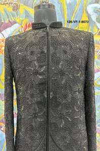 Sherwani pour homme sur le thème du Jardin d'Eden, en tissu TR Lachko, à motifs floraux et animaux sauvages, col mandarin, tenue de mariage traditionnelle - Product Image 2