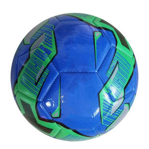 Superficie híbrida de fútbol de alta calidad que absorbe los impactos, agarre cómodo, fútbol híbrido perfecto para práctica en equipo. - Product Image 4