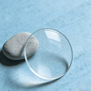 Lentilles photochromiques anti-rayures avec technologie UV400 et infrarouge moyen, conception asphérique pour enfants et étudiants - Product Image 1