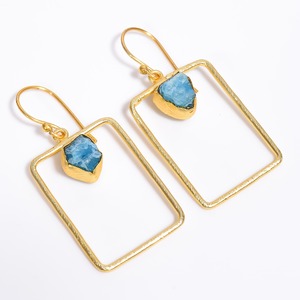 Boucles d'oreilles classiques en améthyste verte plaquées or 18 carats, bijoux indiens, vente en gros, cadeau de fête plaqué or - Product Image 5