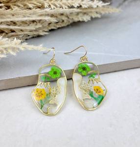 <b>Resin</b> Floral Face <b>Resin</b> Earrings Abstract Bloom Earrings Yellow Flower Earrings Minimal Outline Earrings <b>Resin</b> <b>Crafts</b> - Product Image 4