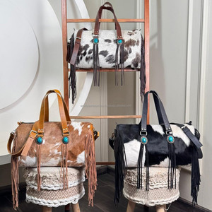 Bolsa de lona con flecos de cuero de vaca de lujo personalizada con manga de carrito Bolsa de gimnasio de moda Deportes durante la noche Bolsas de viaje de fin de semana - Product Image 5