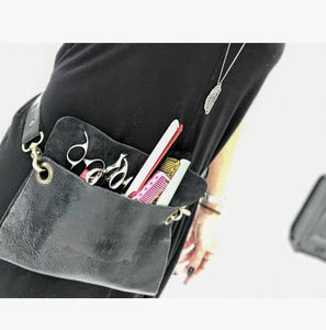 Estuche de Cuero de Lujo para Tijeras de Barbero, Profesional, con Protección y Características Antiolores para Estilistas, Modelo LBSH-0015 - Product Image 2