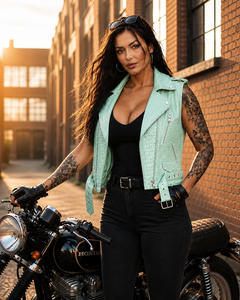 Leather Spot 2026 Gilet de motard en cuir personnalisé effet crocodile, style motard premium, coupe ajustée vintage, pour femme - Product Image 6