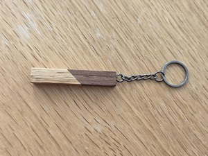 พวงกุญแจไม้พรีเมียม คุณภาพสูง สลักโลโก้ พวงกุญแจไม้หรูหรา งานแฮนด์เมด ของขวัญดีไซเนอร์ - Product Image 5