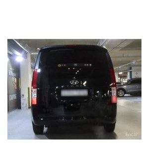 Hyundai Staria L3.5 Cargo 2022 de 3 Plazas con Caja de Cambios Automática y Asientos de Cuero, 67,200 km, Volante a la Izquierda - Product Image 5