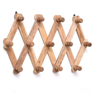Perchero Decorativo de Madera de la Mejor Calidad para Rieles, Ideal para Colgar Ropa y Sombreros en el Riel de la Puerta - Product Image 1
