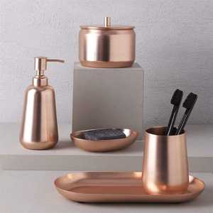 Ensemble de salle de bain en métal au design unique avec distributeur de savon, porte-brosse à dents et organiseur de salle de bain - Product Image 1