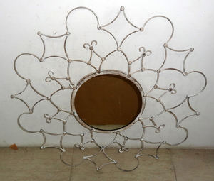 Miroir mural décoratif avec cadre, approvisionnement en gros pour le marché mondial - Product Image 4