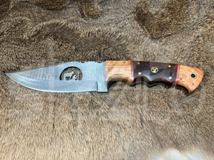 Cuchillo de caza OEM Wirecut de acero de Damasco, cuchillo Skinner con mango de madera, hoja fija para camping, cuchillo EDC para exteriores con funda de cuero - Product Image 2