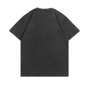 T-shirt pour homme en coton délavé, effet vieilli, brodé, infroissable, imprimé en relief - Product Image 2