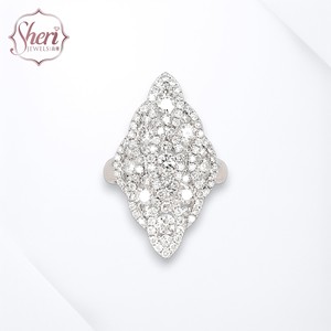 [Sheri Jewels] Elongated Marquise Shape Luxury 18K Solid White Gold Eye Catching Natural Diamond Ring - Product Image 1