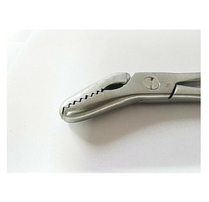 Pinzas Quirúrgicas de Acero Inoxidable para Cirugía General con Mordazas Dentadas y Mangos Anularizados, Instrumento Manual con Certificación CE Clase I - Product Image 2