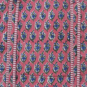 Bolsa de Mano de Algodón Acolchada con Estampado Floral Rosa de Jaipur, Hecha a Mano, Suave, Ligera, Ecológica, con Tintes No Tóxicos, Calidad de Exportación - Product Image 4