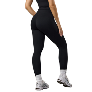 Leggings de sport noirs sans coutures pour femmes, confortables et extensibles, pour le yoga, la course et l'entraînement - Product Image 2