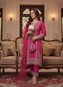 Conjunto de Traje de Seda Rosa con Bordado, Corte Regular, Largo hasta la Rodilla, Ropa Étnica Tradicional para Mujer, Vestido para Bodas de India y Pakistán, Diwali - Product Image 5