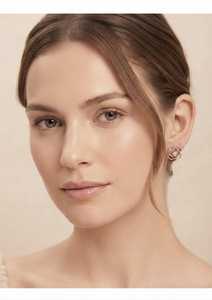 Boucles d'oreilles clous en or rose 9 carats massif avec diamant de laboratoire taille princesse, motif fleur, plaqué rhodium, pour fiançailles, mariage, cadeau - Product Image 3