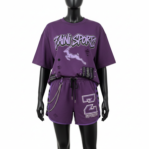 Conjunto de camiseta y pantalones cortos para mujer, jersey de algodón premium de 200 GSM, suave, morado, con paneles laterales en contraste, logotipo personalizado, conjuntos para mujer - Product Image 1