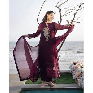 ผ้าจอร์เจียเจ็ตปักลำดับแนวแฟชั่นพื้นล่างสุดด้วยสีน้ำตาลแดง Dupatta - Product Image 3