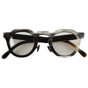 Montures de lunettes artisanales en corne de buffle, fabriquées à partir de plaques de corne aux couleurs naturelles, par HF Crafts - Product Image 1