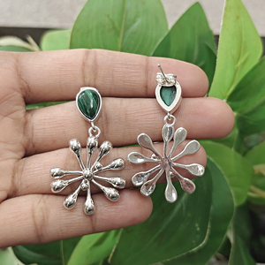 Boucles d'oreilles pendantes en forme de fleur avec malachite naturelle, plaquées argent, bijoux en laiton pour femmes, style vintage, boucles d'oreilles bohèmes tendance - Product Image 6