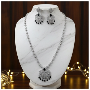 Parure de bijoux américains en diamant légers et luxueux, best-seller pour un style royal au quotidien, disponible en gros - Product Image 2