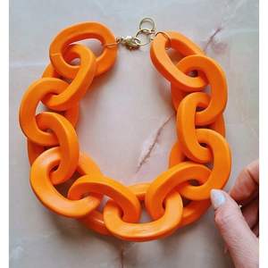 Collier de perles et assortiments en résine et bois de style traditionnel par RR ENTERPRISES, fabriqué en Inde - Product Image 6