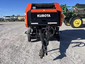 Presse à balles rondes Kubota BV4160E 2017 - Product Image 5