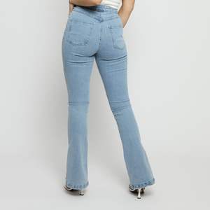 กางเกงยีนส์สีฟ้าอ่อนเอวกลางทรงขากว้าง ระบายอากาศได้ดี สไตล์ลำลองสตรีทแวร์ ประดับด้วยคริสตัล ดีไซน์เซ็กซี่ - Product Image 2