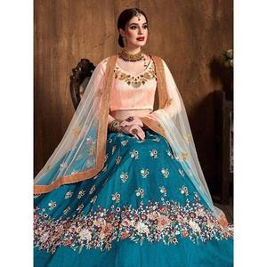 Astonishing Teal Blue Thread Work Boda de seda cruda Lehenga Choli - Product Image 5