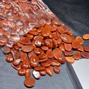 Lot de cabochons en cornaline rouge naturelle, pierres précieuses en cornaline pour la création de bijoux, taille libre, vente en gros de pierres précieuses - Product Image 5