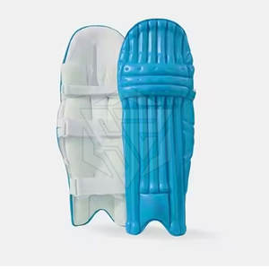Durable Cricket Batting Pads with Adjustable Straps and <b>Cushioned</b> <b>Inner</b> Lining - Product Image 3