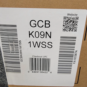 G-E 0.9 C-u. Four à micro-ondes intégré à capacité variable, en acier inoxydable - Product Image 2