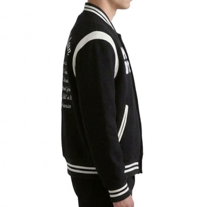 Chaqueta Varsity Deportiva Negra para Hombre, de Alta Calidad, con Bloques de Color, Rayas Blancas y Estampado de Letras, Personalizable con Logotipo - Product Image 3