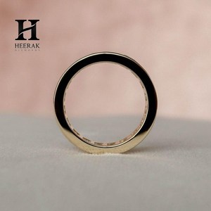Anillo de Eternidad Personalizado de Oro de 14K con Diamantes Cultivados en Laboratorio con Corte Baguette, Certificado IGI, VVS EF, Brillante, para Mujer - Product Image 4