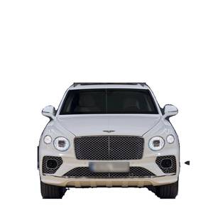 Bentley Bentayga 4.0 V8, Modelo de Julio de 2021, con 45,500 km, Caja de Cambios Automática, Asientos de Cuero, Cámara Trasera, Volante a la Izquierda - Product Image 1