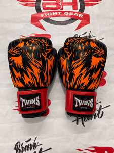 Guantes de Boxeo Twins, Diseño Dragón Negro y Rojo, Cierre de Gancho y Bucle, Equipo de Artes Marciales de Cuero para Adultos, Jóvenes y Niños - Product Image 2
