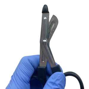 Ciseaux médicaux réutilisables en acier inoxydable, ciseaux à pansements, ciseaux à pansements de traumatisme à bout arrondi, premiers secours, hôpital, clinique - Product Image 4