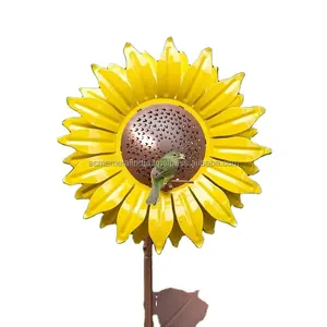 Sunflower Design Metal Bird Feeding Feeder Metal Squirrel Proof Wild Birds Peanut Novelty Seed Hanging Holder Premium Quality