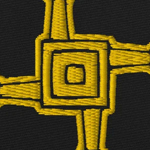 Fournisseur de patchs brodés personnalisés avec logo sur mesure, à crochets et boucles, à thermocoller, pour vêtements, avec options de taille et de design - Product Image 6