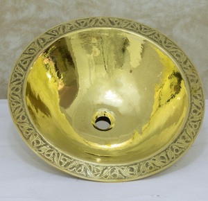 Lavabo Ovalado de Latón de Diseño con Acabado Martillado, Lavabo de Lujo para Baño, Lavabo de Sobremesa de Metal Dorado Premium - Product Image 2