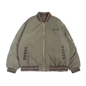 Chaqueta Universitaria Estilo Letterman con Tela de Lona, Parche Bordado en el Pecho, Forro Suave, Ribete de Punto Resistente e Impermeable - Product Image 1
