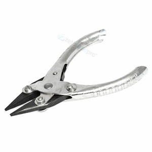 Pince à bec rond parallèle de qualité supérieure en acier inoxydable à mâchoires lisses pour la fabrication de bijoux professionnelle Zetomed pro - Product Image 3