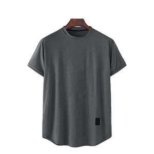 T-shirt décontracté pour homme, coupe classique, manches courtes, col rond, 100 % coton jersey, uni, séchage rapide, respirant - Product Image 1