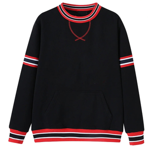 Sudadera Unisex Negra con Cuello Redondo, Ribete de Franjas Rojas y Blancas, Bolsillo, Estilo Casual, Tejido de Punto, Corte Regular, Invierno, Poliéster/Algodón - Product Image 1