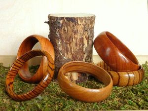 Brazalete de Madera Natural Hecho a Mano, Pulsera de Madera Maciza, Joyería Étnica Tribal para Mujer, Accesorios de Moda Boho - Product Image 3