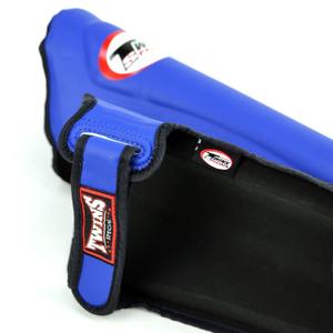 Protège-tibias et protège-pieds en cuir véritable pour jumeaux, pour entraînement de kick-boxing, personnalisables, vente en gros, professionnels - Product Image 4
