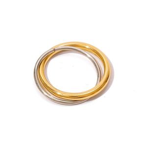 Anillo Antideslustre con Acabado Pulido, Hipoalergénico e Impermeable para Venta al por Mayor en Tiendas y Boutiques - Product Image 2